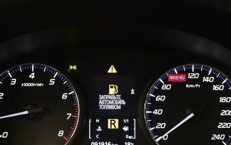 Mitsubishi Outlander III рестайлинг 3, 2019 год, 2 075 000 рублей, 6 фотография