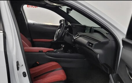 Lexus UX I, 2021 год, 3 500 000 рублей, 17 фотография