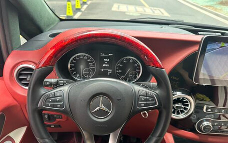 Mercedes-Benz Vito, 2020 год, 6 300 000 рублей, 4 фотография