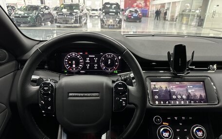 Land Rover Range Rover Evoque II, 2021 год, 3 680 000 рублей, 3 фотография