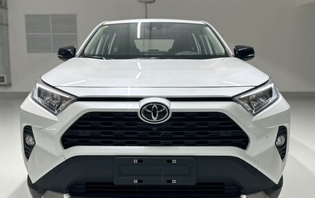 Toyota RAV4, 2023 год, 4 440 000 рублей, 3 фотография