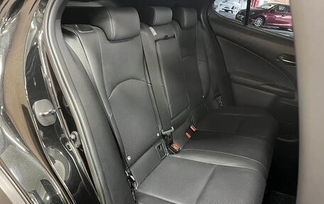 Lexus UX I, 2019 год, 2 350 000 рублей, 11 фотография
