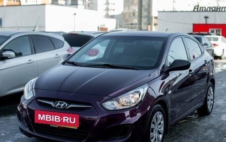 Hyundai Solaris II рестайлинг, 2013 год, 970 000 рублей, 2 фотография
