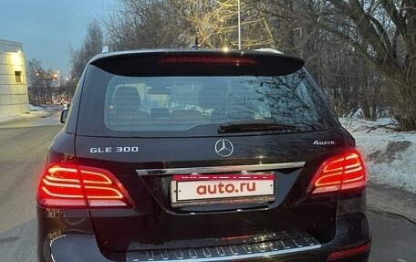 Mercedes-Benz GLE, 2017 год, 5 700 000 рублей, 13 фотография