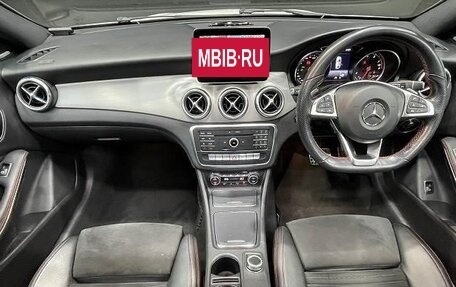 Mercedes-Benz CLA, 2019 год, 1 950 000 рублей, 5 фотография