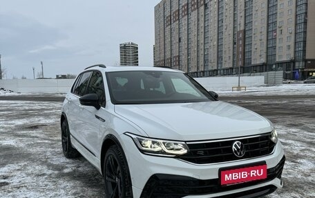 Volkswagen Tiguan II, 2022 год, 4 199 000 рублей, 1 фотография