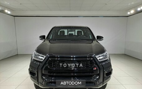 Toyota Hilux VIII, 2023 год, 6 800 000 рублей, 4 фотография