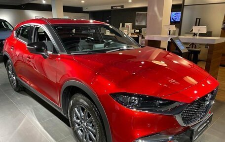 Mazda CX-4, 2023 год, 3 200 000 рублей, 3 фотография