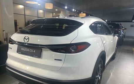 Mazda CX-4, 2023 год, 3 200 000 рублей, 9 фотография
