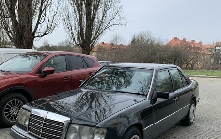 Mercedes-Benz W124, 1992 год, 600 000 рублей, 2 фотография