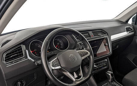 Volkswagen Tiguan II, 2021 год, 2 750 000 рублей, 15 фотография