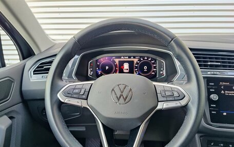 Volkswagen Tiguan II, 2021 год, 3 650 000 рублей, 21 фотография