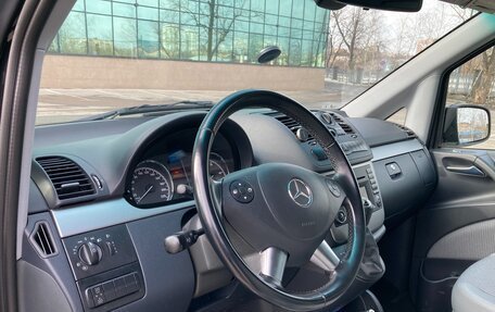 Mercedes-Benz Viano, 2010 год, 2 500 000 рублей, 11 фотография