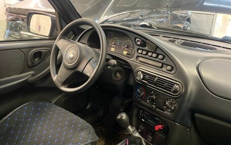 Chevrolet Niva I рестайлинг, 2019 год, 992 000 рублей, 9 фотография
