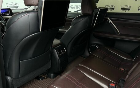 Lexus RX IV рестайлинг, 2019 год, 5 250 000 рублей, 10 фотография