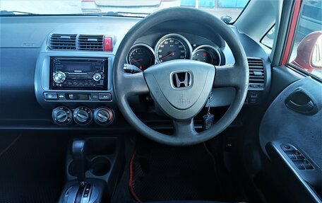 Honda Fit III, 2002 год, 300 000 рублей, 9 фотография