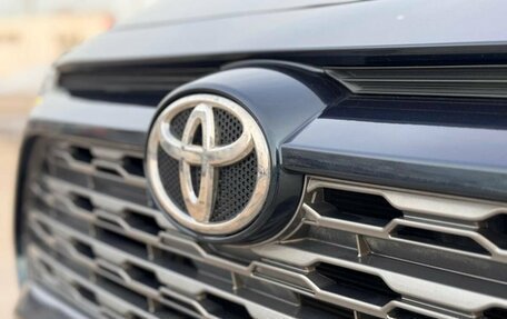 Toyota RAV4, 2020 год, 3 800 000 рублей, 9 фотография