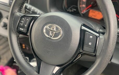 Toyota Vitz, 2019 год, 1 155 000 рублей, 14 фотография