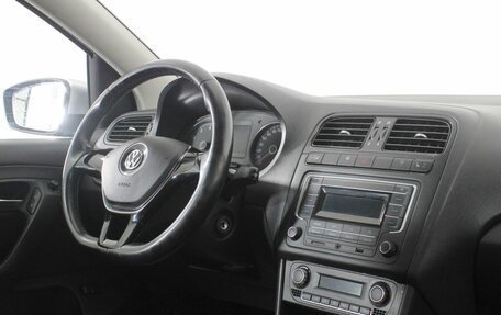 Volkswagen Polo VI (EU Market), 2016 год, 1 070 000 рублей, 9 фотография