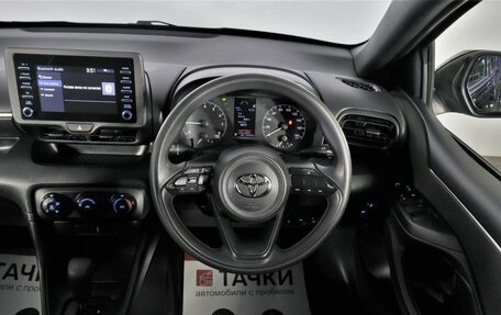 Toyota Yaris, 2020 год, 1 398 000 рублей, 8 фотография