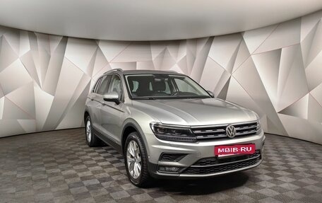 Volkswagen Tiguan II, 2018 год, 2 945 700 рублей, 3 фотография