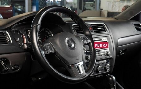 Volkswagen Jetta VI, 2013 год, 1 270 000 рублей, 13 фотография