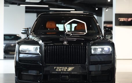 Rolls-Royce Cullinan, 2023 год, 83 000 000 рублей, 31 фотография
