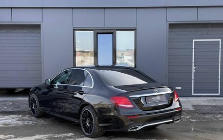 Mercedes-Benz E-Класс, 2020 год, 4 100 000 рублей, 7 фотография
