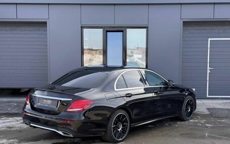 Mercedes-Benz E-Класс, 2020 год, 4 100 000 рублей, 6 фотография