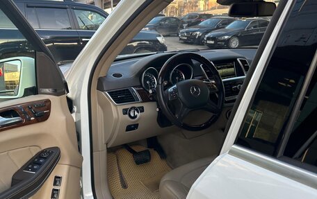Mercedes-Benz GL-Класс, 2015 год, 4 000 000 рублей, 14 фотография