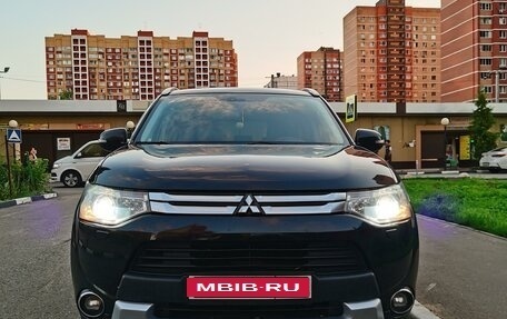 Mitsubishi Outlander III рестайлинг 3, 2014 год, 1 700 000 рублей, 1 фотография