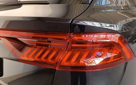 Audi Q8 I, 2023 год, 14 800 000 рублей, 9 фотография