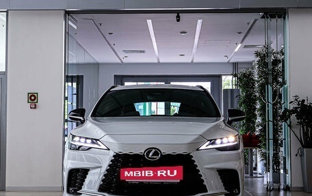 Lexus RX IV рестайлинг, 2023 год, 11 760 000 рублей, 8 фотография