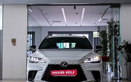 Lexus RX IV рестайлинг, 2023 год, 11 190 000 рублей, 9 фотография