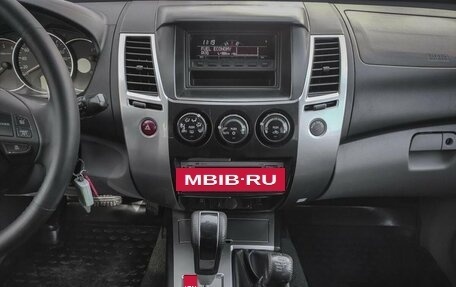 Mitsubishi Pajero Sport II рестайлинг, 2011 год, 1 730 000 рублей, 21 фотография