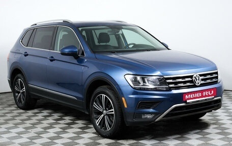 Volkswagen Tiguan II, 2019 год, 2 855 000 рублей, 3 фотография