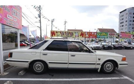 Nissan Gloria VIII, 1985 год, 3 280 000 рублей, 8 фотография