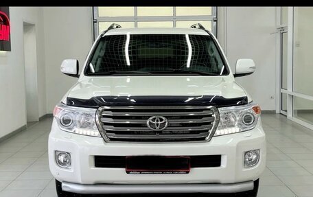 Toyota Land Cruiser 200, 2013 год, 4 500 000 рублей, 2 фотография