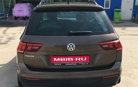 Volkswagen Tiguan II, 2019 год, 2 380 000 рублей, 4 фотография