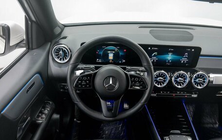 Mercedes-Benz GLB, 2020 год, 3 890 000 рублей, 16 фотография
