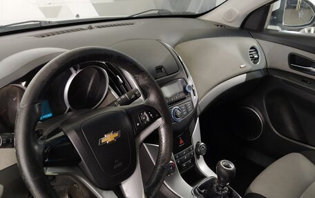 Chevrolet Cruze II, 2013 год, 699 000 рублей, 8 фотография