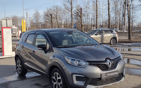 Renault Kaptur I рестайлинг, 2017 год, 1 876 000 рублей, 3 фотография
