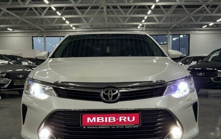 Toyota Camry, 2015 год, 1 899 000 рублей, 2 фотография