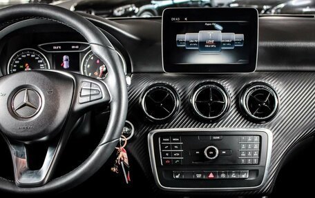 Mercedes-Benz GLA, 2017 год, 2 750 000 рублей, 13 фотография