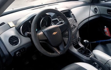 Chevrolet Cruze II, 2011 год, 780 000 рублей, 11 фотография