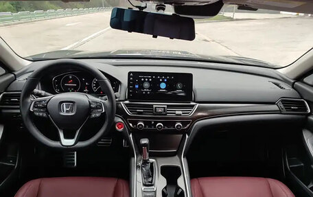Honda Accord IX рестайлинг, 2021 год, 1 789 000 рублей, 17 фотография