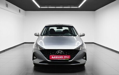 Hyundai Solaris II рестайлинг, 2021 год, 1 675 000 рублей, 3 фотография