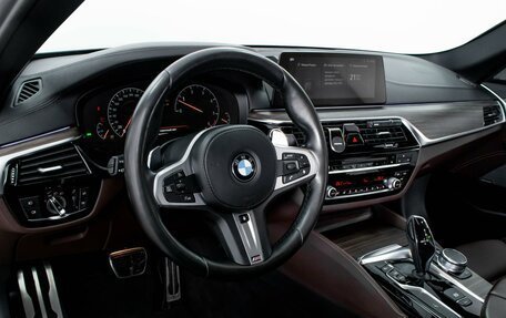BMW 5 серия, 2019 год, 5 090 000 рублей, 10 фотография