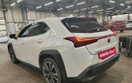 Lexus UX I, 2019 год, 3 390 000 рублей, 3 фотография