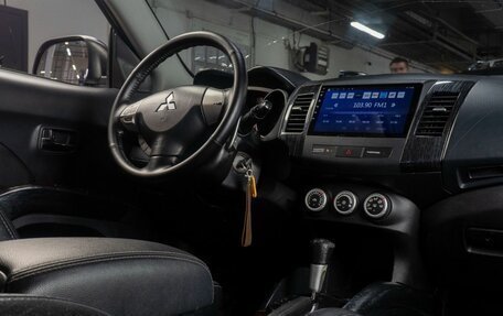 Mitsubishi Outlander III рестайлинг 3, 2007 год, 1 450 000 рублей, 9 фотография